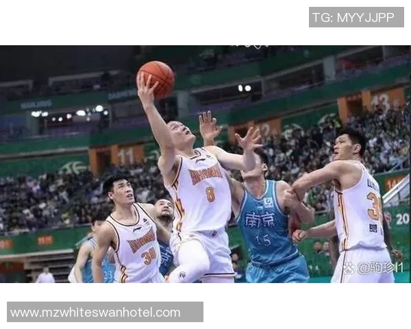 广州篮球队控制打法深度分析与战术解析